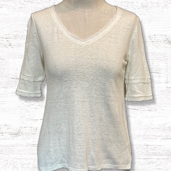 Meadow Rue Tops - { Meadow Rue by Anthropologie } - V-Neck Shirt